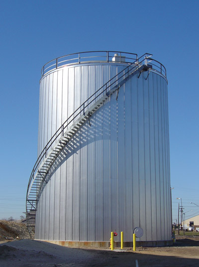 Insulated fire protection water storage tank