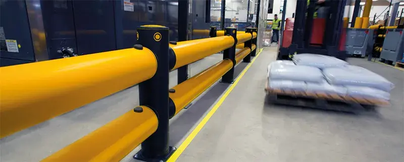 a-safe warehouse guard railroad protect infrastructure from moving forklift nearby