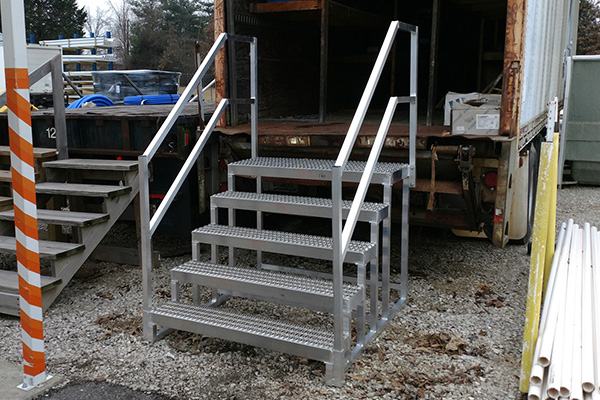 semi-trailer portable steps provide access to job site work trailer